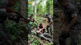 Download lagu Indonesian Army Brothers | Jungle Firing Emotional Scene🧑‍✈️🪖🌲 #army #shortvideo #indonesia mp3