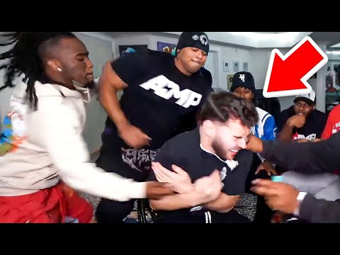 Adin Ross Got Jumped By AMP #shorts #shortsvideo #shortsfeed #shortsyoutube #shortsbeta #shortsviral