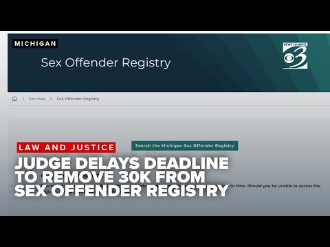 Federal judge delays deadline to remove 30000 from ...