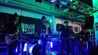 The Horrors - Something To Remember Me By (live at Rough Trade East)