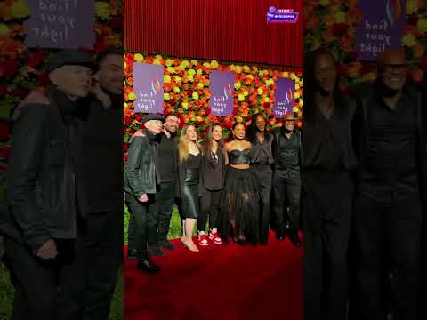 Josh Groban's Voice Transcends Language || #joshgroban #singer #shorts