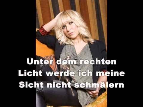 lenna kuurmaa still waters run deep  german lyrics(übersetzung)