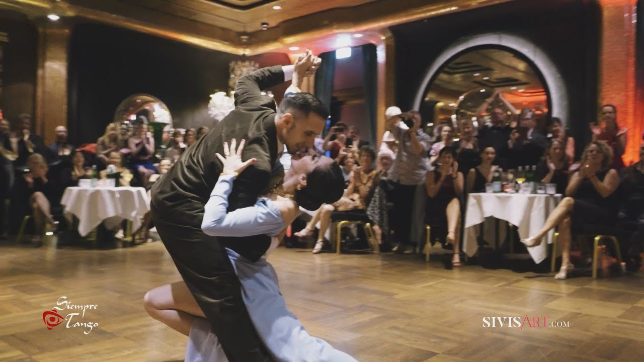 Yesica Esquivel and Ariel Leguizamon - Milongueando en el 40 - Forever Tango by Sivisart