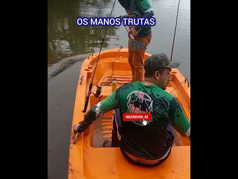 🎥✨ Tá no Ar! Manos Trutas na Pesca de Bote em Juranda Paraná! Pescaria Raíz... #shorts