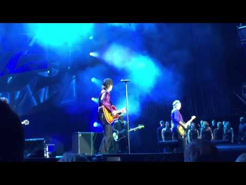 The Rolling Stones and VocalEssence perform "You Can't Always Get What You Want"