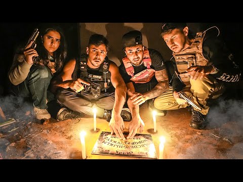 JOGAMOS OUIJA NA CASA DO MAL [EXISTE ALGO SOBRENATURAL AQUI] - CAÇADORES DE LENDAS