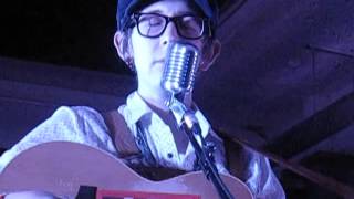 Micah P. Hinson - Close Your Eyes (Live @ ATP Pop-Up Venue, London, 05/05/15)