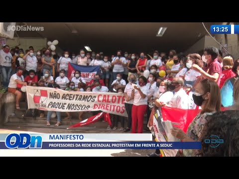 Professores da rede estadual protestam em frente à SEDUC 03 03 2022