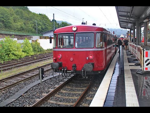Mit dem Schienenbus VT 98 auf Steilstrecke im Kasbachtal  -  September 2021