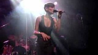 Dragonette - Don&#39;t Touch My Things - Live (5 of 15)