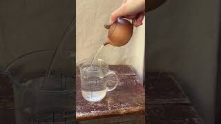 Dřevem pálená konvička se sovou