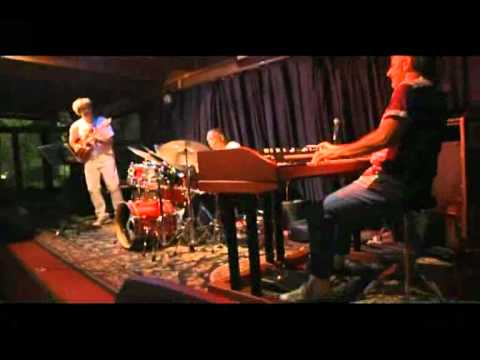 Vito Di Modugno trio feat. Billy Hart