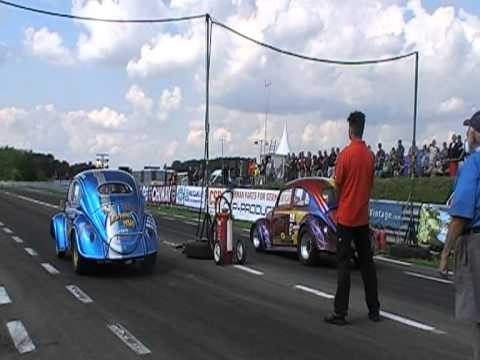 Lightning Bug Replica against the original gasser Italy 1