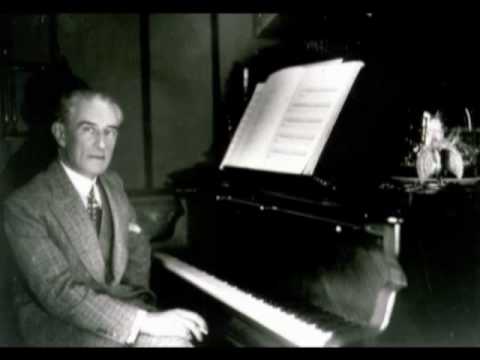 Ravel plays Ravel