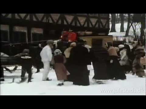 download lagu mp3 mp4 Jul I Den Gamle By Julekalender, download lagu Jul I Den Gamle By Julekalender gratis, unduh video klip Jul I Den Gamle By Julekalender