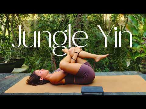 30 Min Yin Yoga to Open Your Heart, Hips & Spine | Jungle Healing & Deep Relaxation 🌿