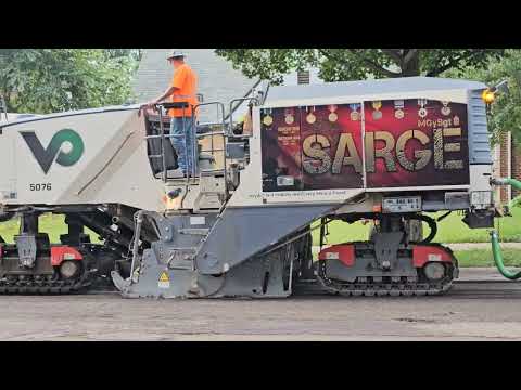 'SARGE': The Asphalt Milling Machine Operated by a 3 Tour Combat Veteran (Korea & Vietnam) 🎖🎖