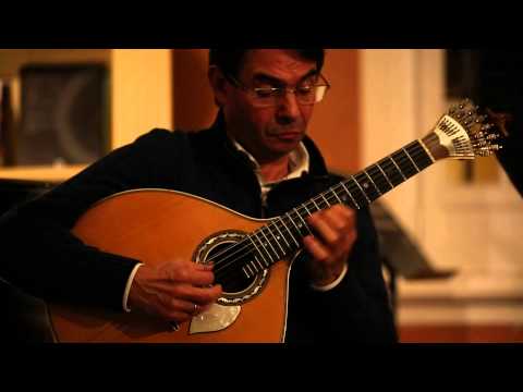 Academia de Fado, Arménio de Melo, "Marcha do Marceneiro" - "Há festa na Mouraria - Amália (E)"