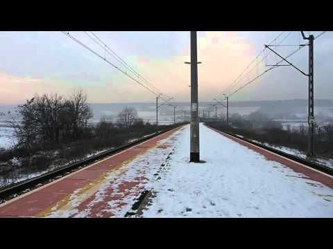 EP09-025 z IC 6306 Malczewski przelatuje przez stację Goszcza