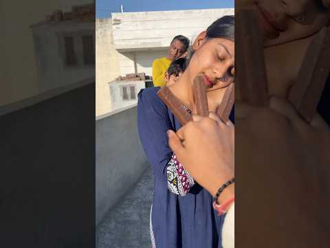 Cheena Mayank or papa ne khai chocolates 🍫 #shorts #youtubeshorts #shortsvideo #shortsfeed 🍫 😘 😋