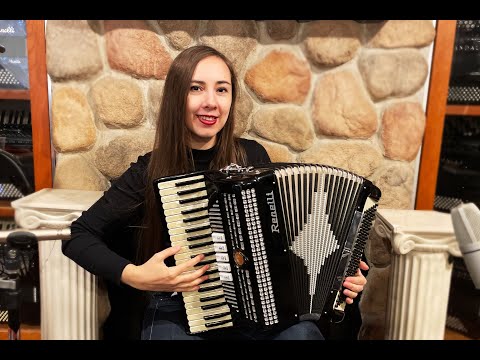 5578 - Black Renelli Piano Accordion LM 41 120 $799