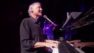 Bruce Hornsby &amp; The Noisemakers - &quot;Circus on the Moon&quot; (Live)
