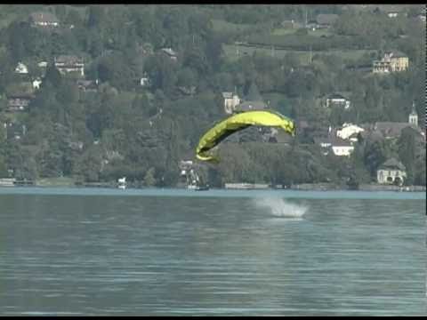 Paragliding crash into the lac
