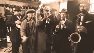 Verjaardagskaarten, This is my remix version of the Happy Birthday Swing by Lucky Seven I love the original version