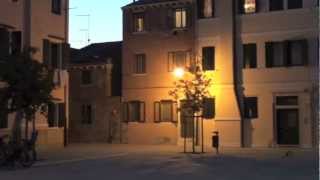 preview picture of video 'MALAMOCCO BY NIGHT AL LIDO DI VENEZIA - AGOSTO 2011'