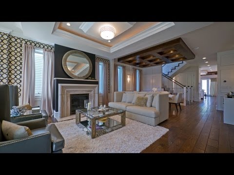 A luxuriously appointed new West Lakeview home A luxuriously appointed new West Lakeview home