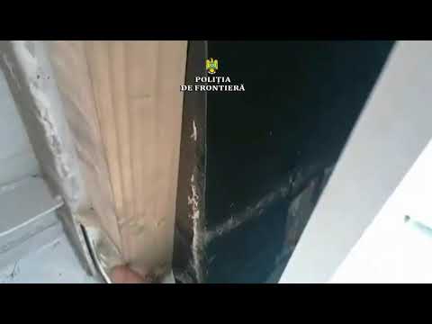 Captură uriașă de țigări la Vama Vărșand