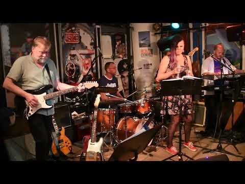 2019-05-10. Del 7. Muddy Beans Live at Hijazz, Uppsala.