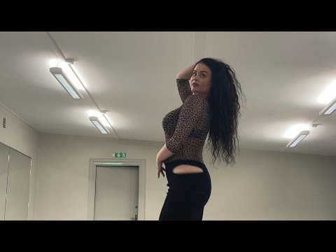 Karaet el Finjan - practise in the studio by Selina