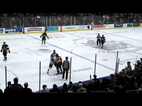 Mathieu Gagnon vs Riley Emmerson
