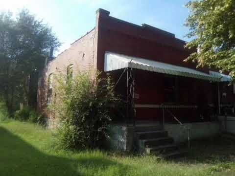 Chuck Berry"s Abandoned 1950's House