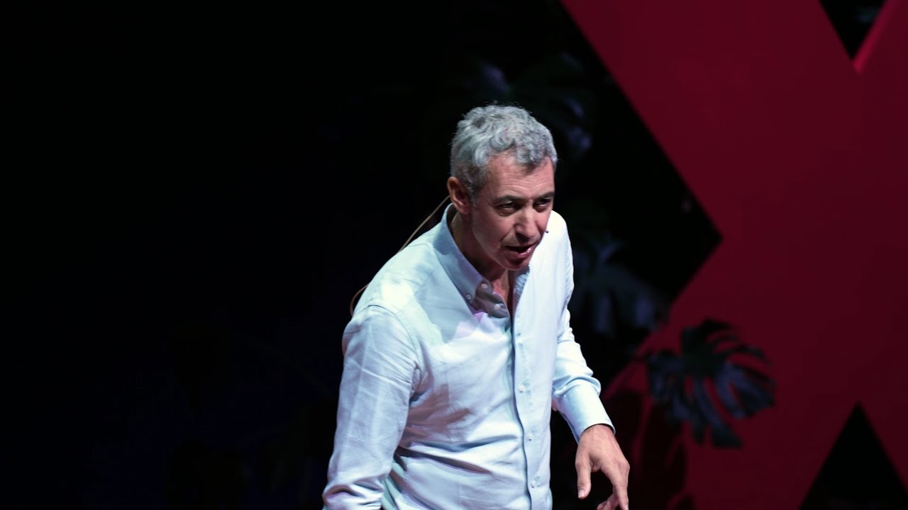 Dove lo troviamo l'amore? | Paolo Kessisoglu | TEDxMilano