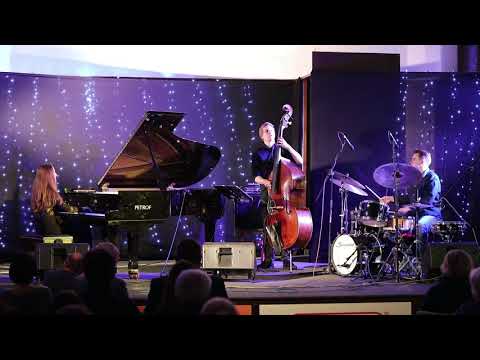 Autumn party vol. I - Aga Derlak Trio Jazzinec 2017