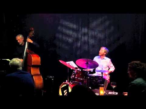 Cyrus Chestnut Trio - Autumn Leaves