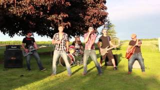 Chicks dig it-Chris Cagle(Cover) The Walters Twins