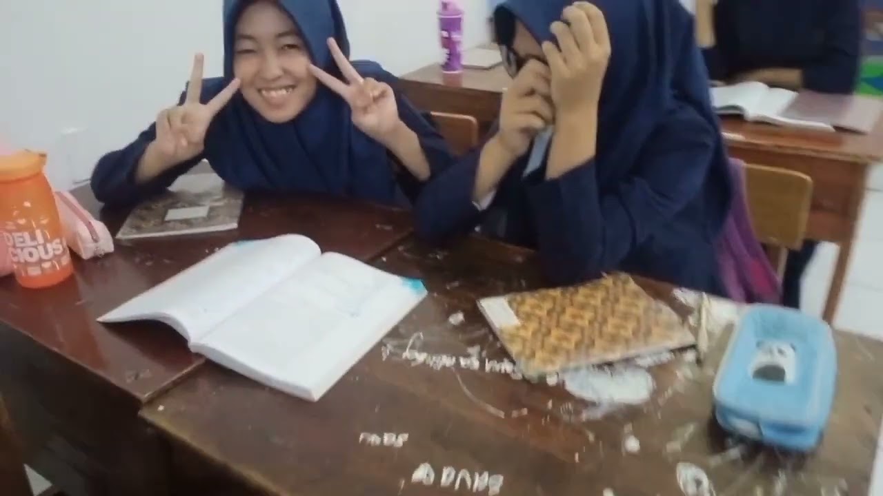 Gerakan Literasi Sekolah LEKSAM BEDAS 2024 Kegiatan Literasi sebelum pembelajaran dimulai.