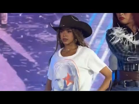 Beyonce - Crazy In Love (Feat Blue Ivy) Live The Cowboy Carter Tour #beyonce #blueivy #live￼