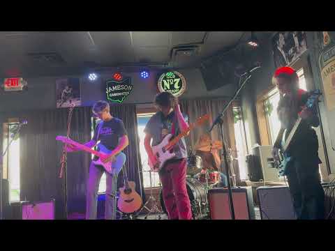 Thumbnail for Double Helix - When I Come Around (Green Day Cover) by Helix (band)