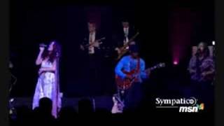 Joss Stone - Tell Me What We&#39;re Gonna.. (Live @ MSN Concert)