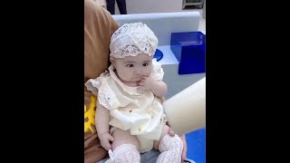 Download lagu This baby eats and sleeps. Cute baby development. Daily baby playing series. mp3 Download lagu This baby eats and sleeps. Cute baby development. Daily baby playing series. mp3