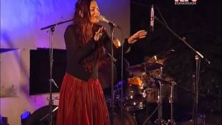 Taksirat Qe M'ka Zane Mu - Elina Duni live (Dokufest 2013)
