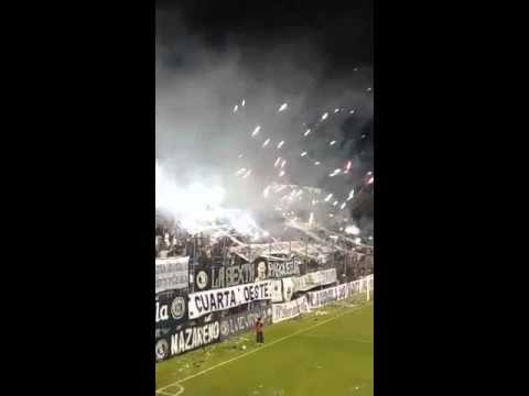"Fiesta Leprosa ante ESTUDIANTES SL - INDEpENDIENTE RIVADAVIA" Barra: Los Caudillos del Parque &bull; Club: Independiente Rivadavia