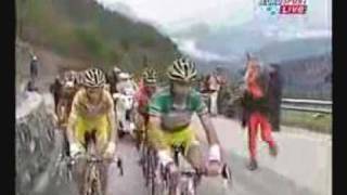 Смотреть онлайн Смешной случай на Тур де Франс