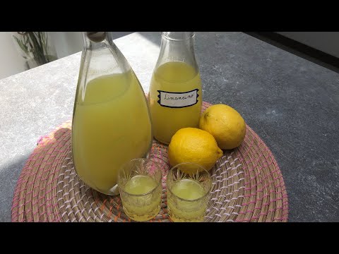 Limoncino / Limoncello fatto in casa - Ricetta Facile