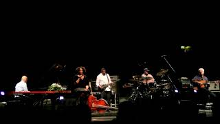 Dianne Reeves - Tango (live performance 2014)