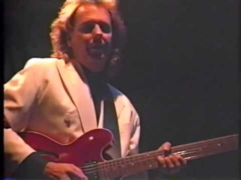 Fourplay with Lee Ritenour   Bali Run   Live In Blue Note Tokyo '91
